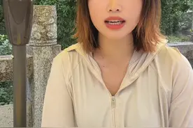 女子毕业三年摆摊发视频称被学校打电话要求下架，家属：本意自嘲自黑，没有抹黑炒作图片