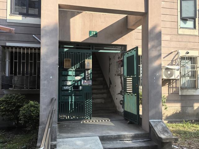 上海多小区1700多个门禁集体瘫痪