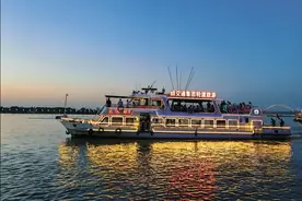 2024哈尔滨“滨江夜韵 夜游松花江”活动开启图片