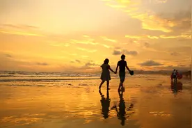 交友软件不能“交钱”不交友 | 新京报快评图片