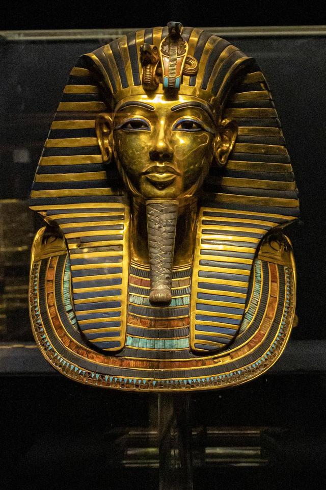 大埃及博物馆4日起正式开放，展陈5万件文物，历经20多年修建，是世界最大单一文明博物馆