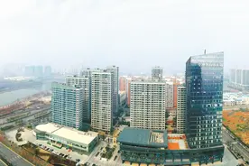 乘势而上  借“机”腾飞图片