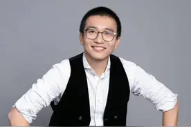 乌镇十年十人谈 | 黄磊：未来10年，AIGC和大模型必然会席卷我们的生活和工作图片