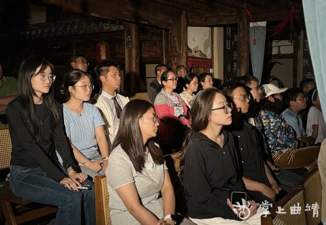 曲靖“清风剧场”免费展播影片 光影相伴凝聚市民文化热情