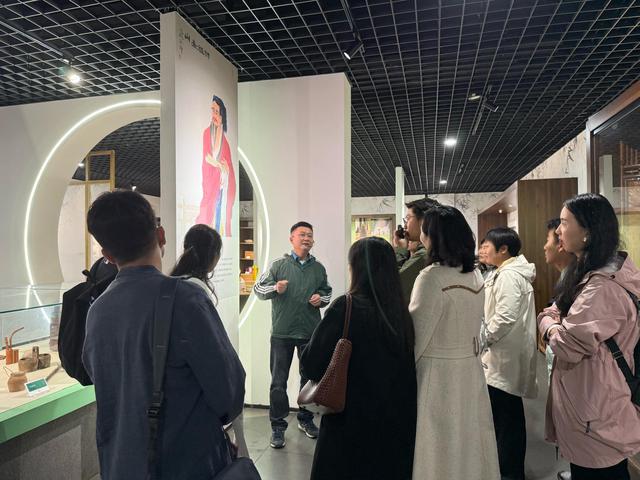 代言千年文物邂逅竹海幻境！“金牌导游说文博”活动走进益阳