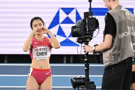 追光｜高一学生去比世锦赛，身旁对手竟是妈妈的“熟人”？图片