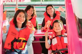 10月1日北京全市公园纳客182万人次图片