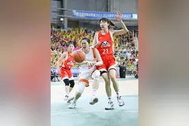 （体育）篮球——WCBA总决赛：内蒙古农信对阵四川远达美乐图片