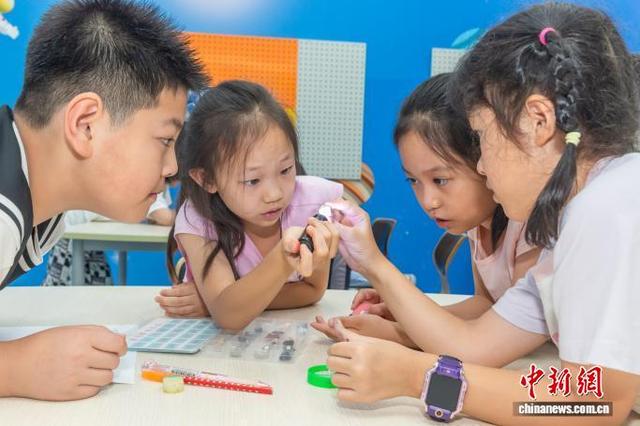 丰富青少年暑期生活 “爱上科技馆——园艺科技π”主题夏令营举办