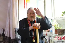 94岁抗美援朝老兵：曾与黄继光并肩作战 扎根新疆68年图片