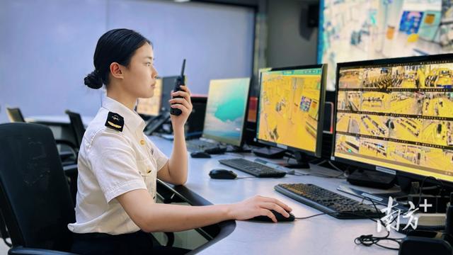 暑运广州白云机场口岸进出境人员超300万人次，同比增长14%