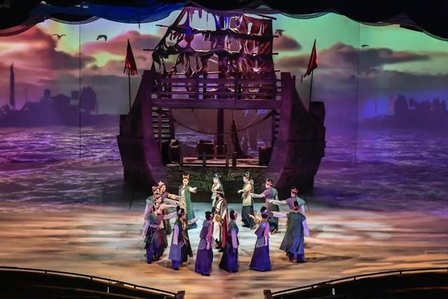 到青岛的火车、飞机票根别扔，近700项专属福利等你领！