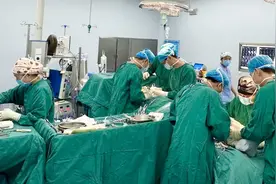 西安市红会医院多学科协作  同台手术助多发伤患者转危为安图片