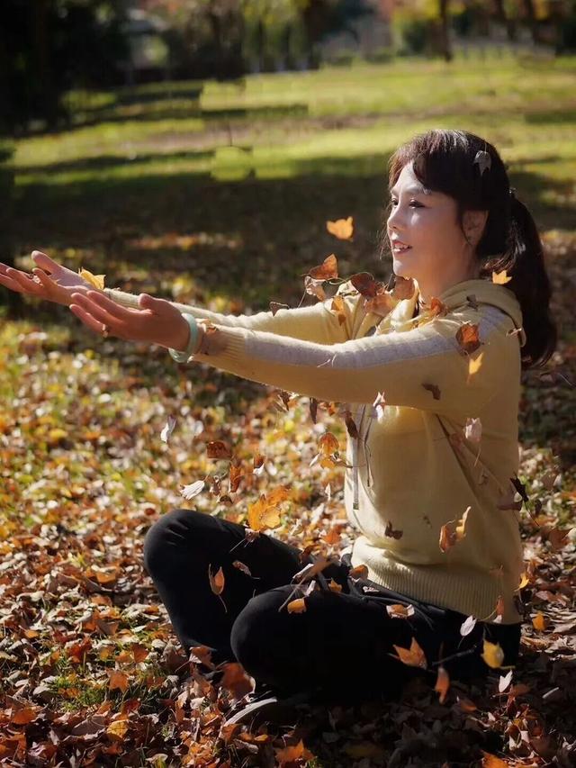 石林万家欢蓝莓庄园“枫”景正好