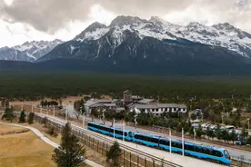 图片新闻｜云南丽江：坐上火车去雪山图片