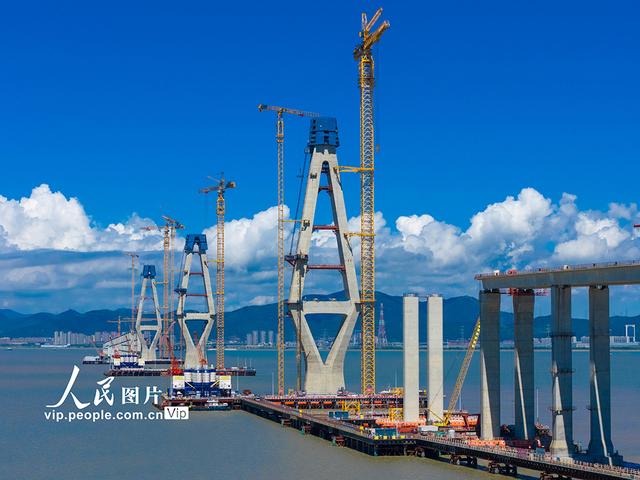 浙江舟山：六横公路大桥二期工程建设正酣