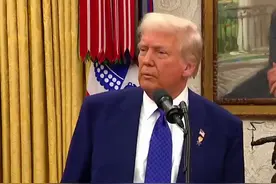 特朗普下狠招，美国教育部真要关门了，高校经费也被削减图片