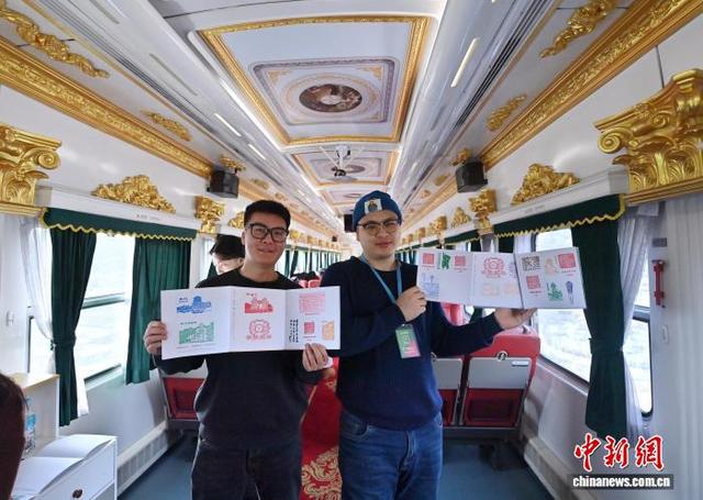 吉林龙井开往长白山的“雪国专列”尽显民俗风情