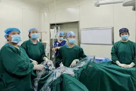 62 岁 “例假” 非福兆，浙大妇院吉林医院确诊妇科肿瘤化险为夷图片