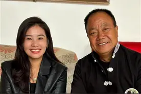 5天涨粉90万！杨妞花和养父直播因太多人刷礼物关播，表示将捐给“宝贝回家”图片