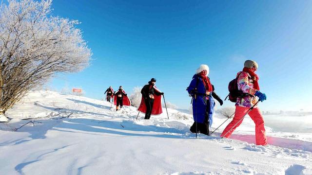 极境冰雪启新程 蝶舞黑河向未来——2025黑河市冰雪狂欢季盛大启幕