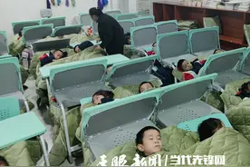 天眼聚焦｜午休“躺睡模式”守护中小学生身心健康图片