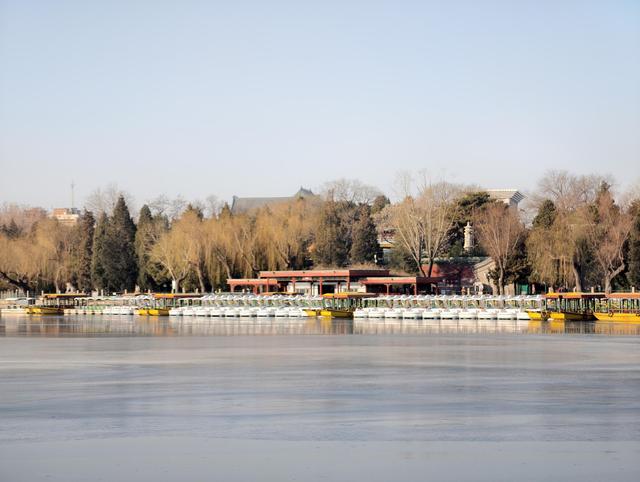 冬日北海，一眼沉醉！看湖光塔影的静谧诗画