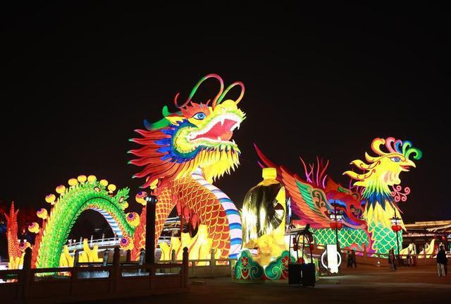 “长安灯会”流光溢彩