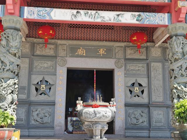 泉州有座解放军烈士庙，九旬老奶奶报恩守庙