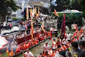 陈梓涵：龙舟竞渡映羊城图片