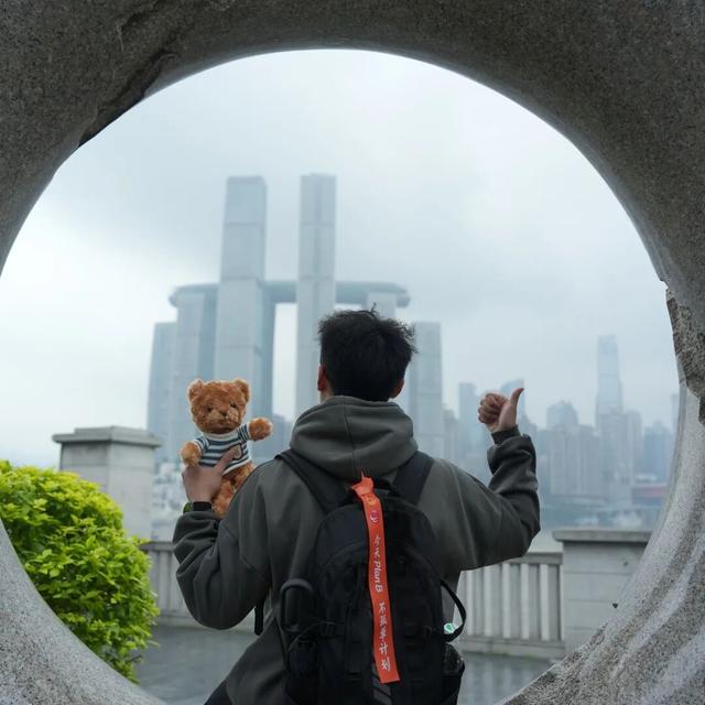 青春就要这“young”玩出“趣” | 在Citywalk中寻找同频“搭子”