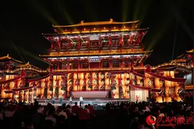 古城西安追光逐影图片