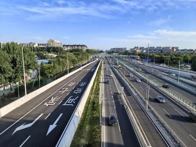 北京号最精彩｜假期去哪玩？京城逛吃打卡攻略看这里→