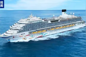 首艘国产大型邮轮爱达·魔都号开启青岛航次图片