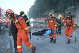 “报告，火势已控制！” 绵阳高新区开展消防应急救援演练“实战”练兵图片