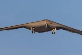 美媒：B-21“突袭者”轰炸机首飞意味着什么图片