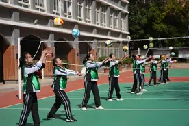云南出台政策鼓励中学采用超前举措 破解“12岁退役”现象图片