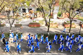 学期过半，请看成都七中给家长的一封信图片