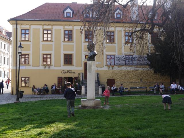 斯洛伐克布拉迪斯拉发州：四面相绘地域美，历史人文满溢魅力