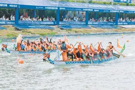 龙舟竞争渡 观澜泛清波图片