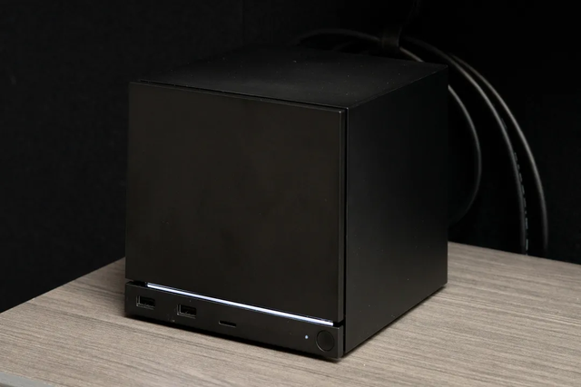 Steam Deck游戏掌机有望实现无缝后台更新，连接底座后自动升级