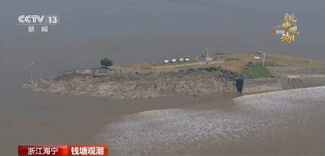 一线潮、波纹潮千姿百态，中秋节来钱塘江追潮