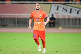 体坛午爆｜山东泰山明晚迎战成都蓉城，NBA新赛季赛程出炉图片