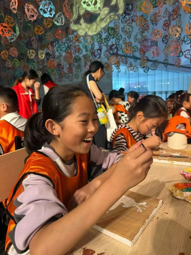 接待超过5万名游客！山东美术馆国庆中秋假期受热捧