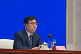 国家统计局回应：今年以来进口下降受多因素影响图片