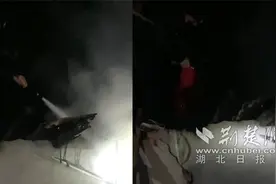 驻村干部奋力救火 临危不乱彰显担当图片