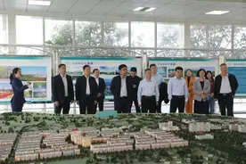 山东省委党校调研组到新时代药业调研图片