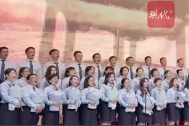 千人合唱毕业歌！这场初三毕业典礼为少年们壮行图片