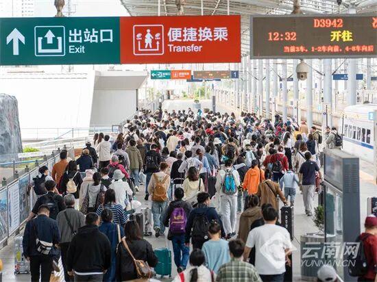 约满！售罄！创历史新高！这个国庆，昆明太火爆！