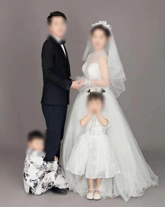 “男子涉嫌杀害发小妻儿三人”案即将开庭，检方以抢劫罪提起公诉